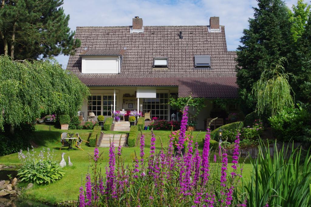 B&B Ut Bosbeekhuuske Tegelen Exteriör bild